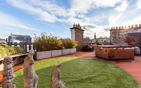 Exquisite & Lively With Fireplace & Panoramic Views
